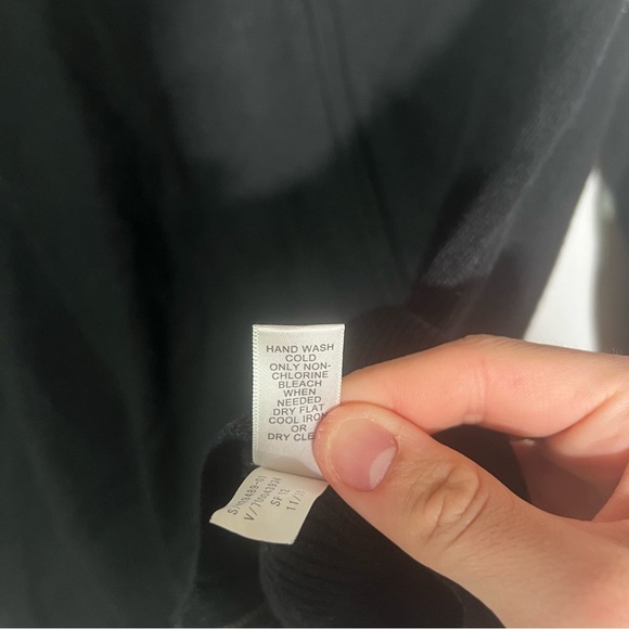 Banana Republic Full Zip Sweater EXTRA FINE MERINO WOOL Black Size Medium - Picture 9 of 11